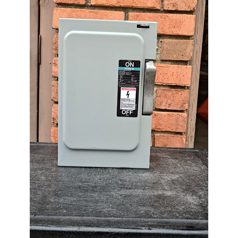 F351 Siemens A Series Safety Switch 600 VAC 30 A Fusible 3 Pole