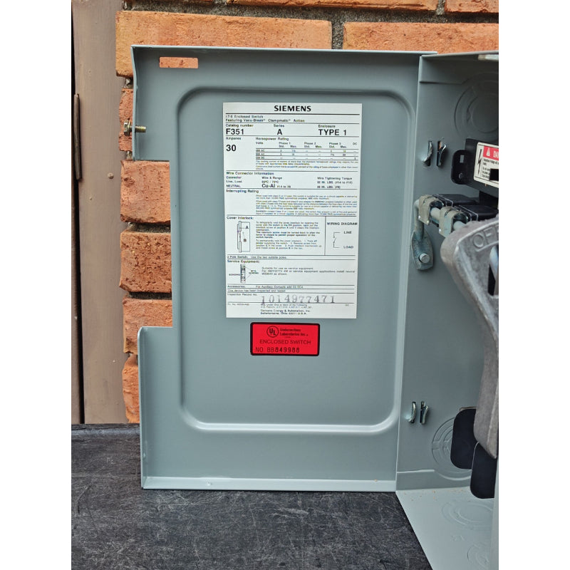 F351 Siemens A Series Safety Switch 600 VAC 30 A Fusible 3 Pole
