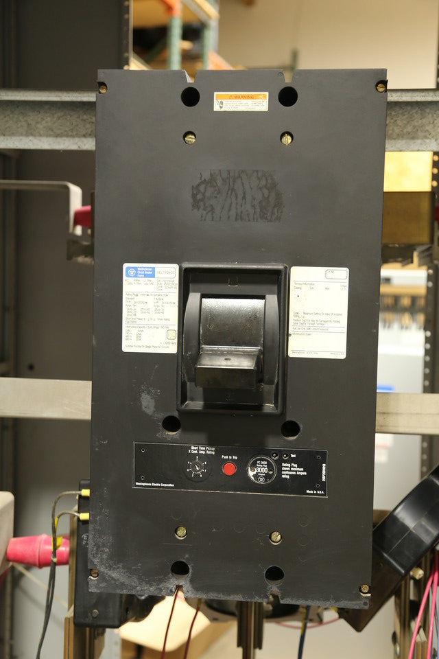 3000A Breaker 100% Rated
Included w/Panel Main Breaker