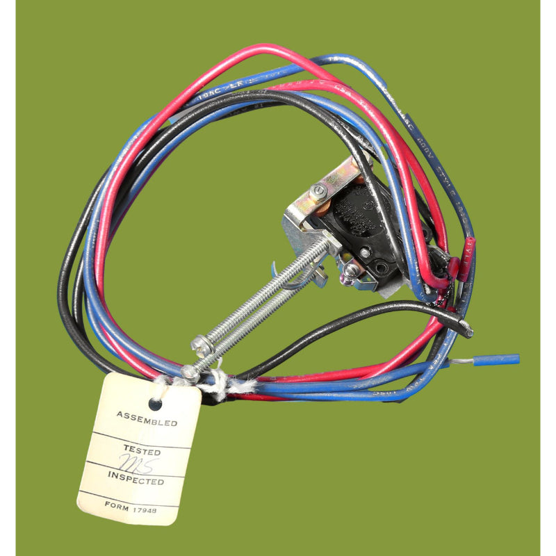 4979D06G03
1A-1B Auxiliary Switch
Field Installable
Left Hand Mount