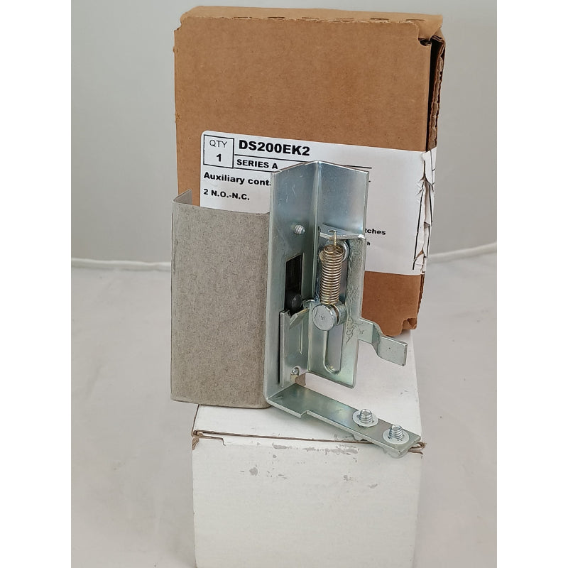 DS200EK2
New, Eaton safety switch auxiliary contact kit