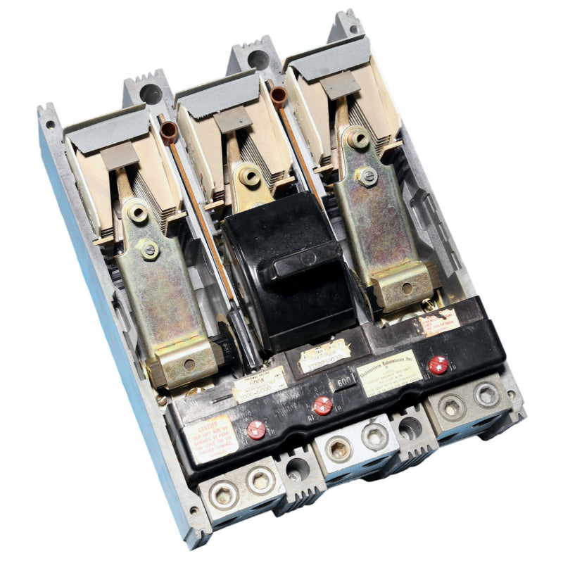 HLA3600F | HLA3600
View inside contacts and trip unit and arc chutes