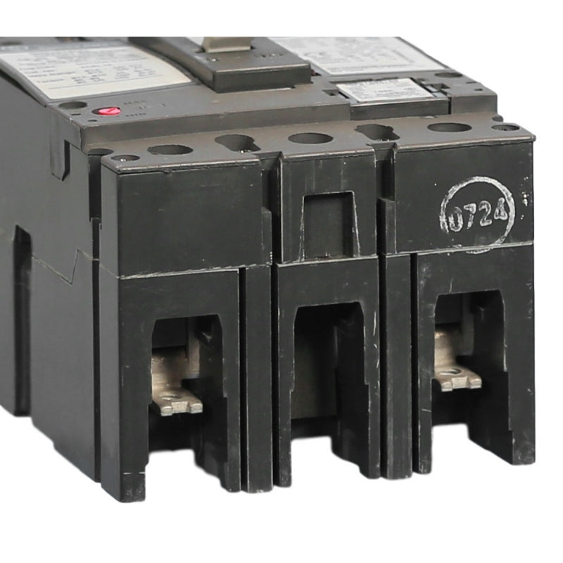 SEDA24AT0150
2 Pole Breaker