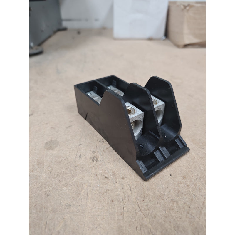 THLK2200
Lug Feed-Thru Kit